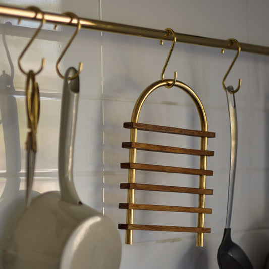 Brass-TeakTrivet