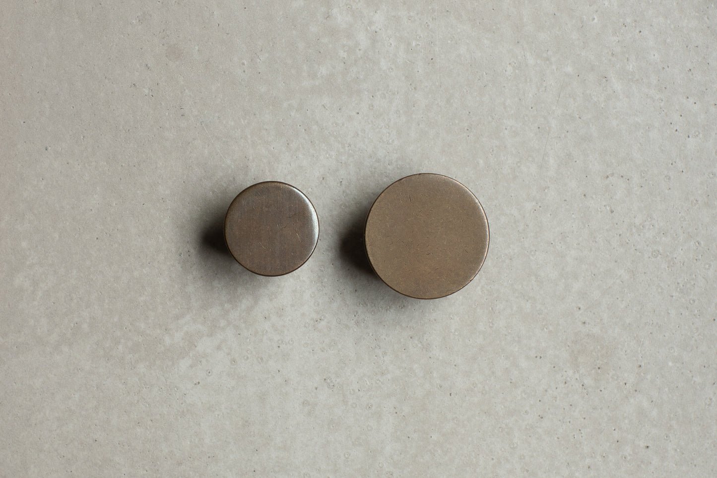 BronzeDiscHandle