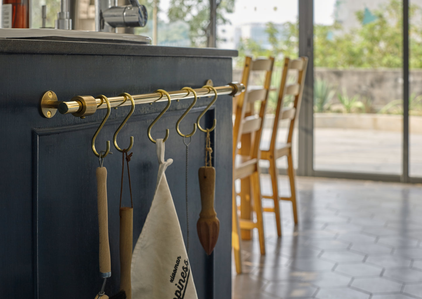 Kitchen Rail