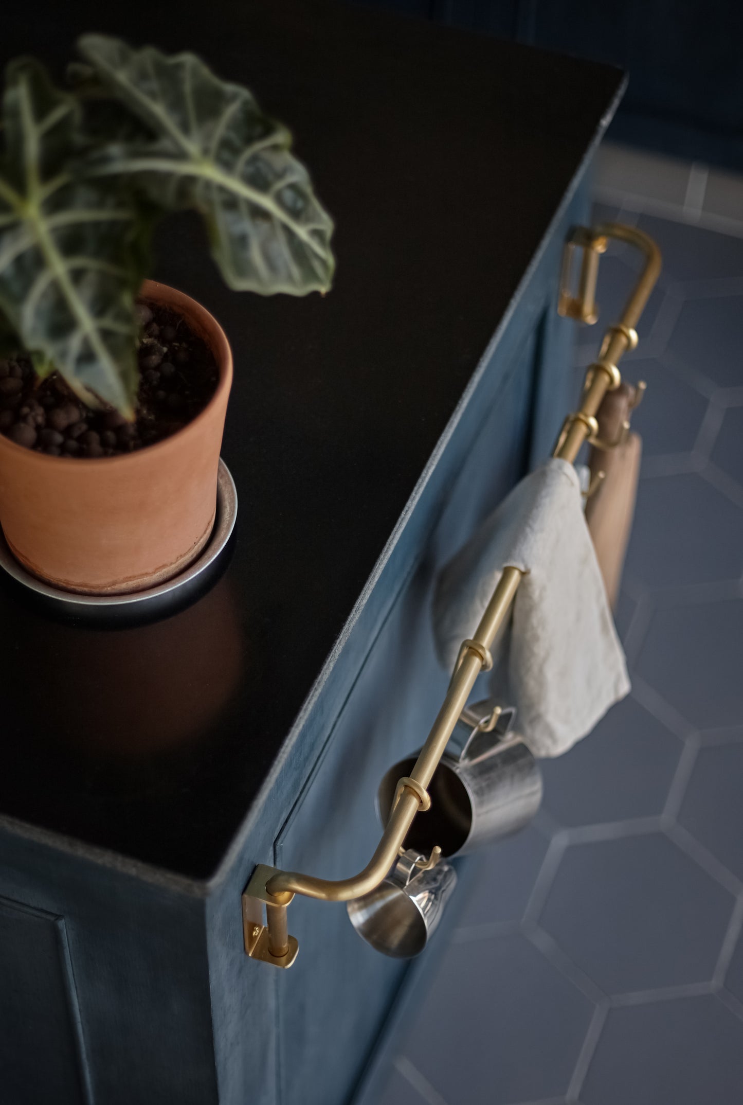 Scandinavia Kitchen Rail