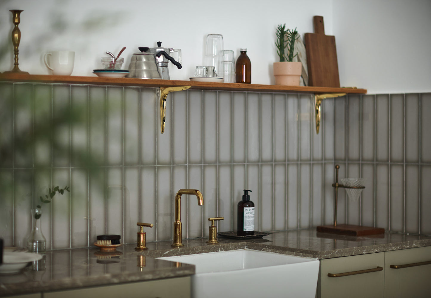 Shelf Bracket