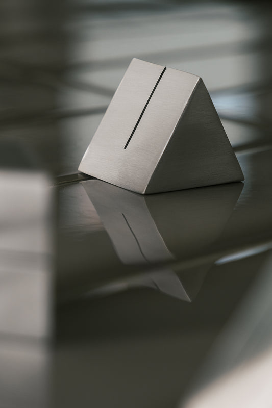 Aluminum Prism Card Stand