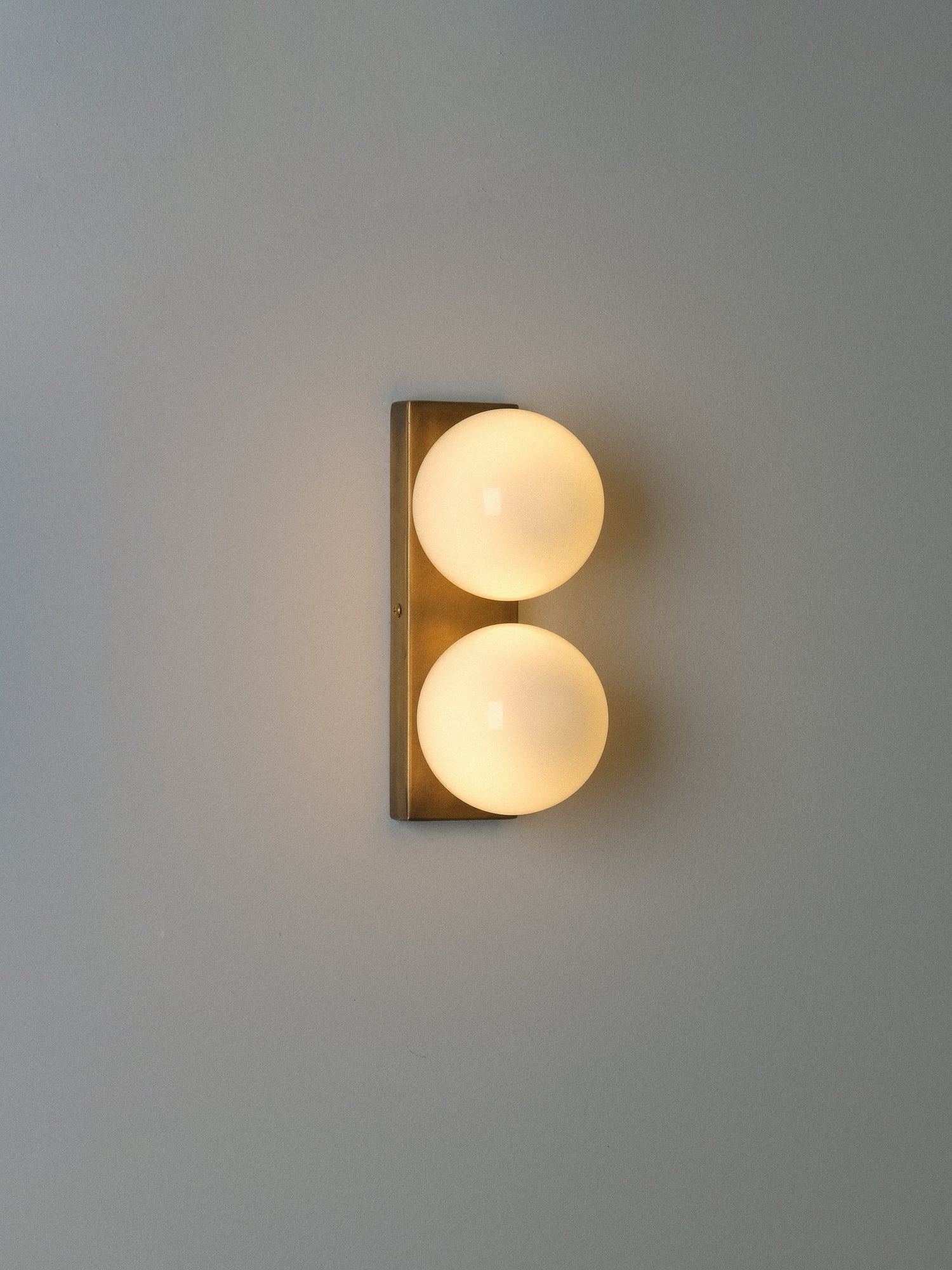 Double Globe Wall Lamp