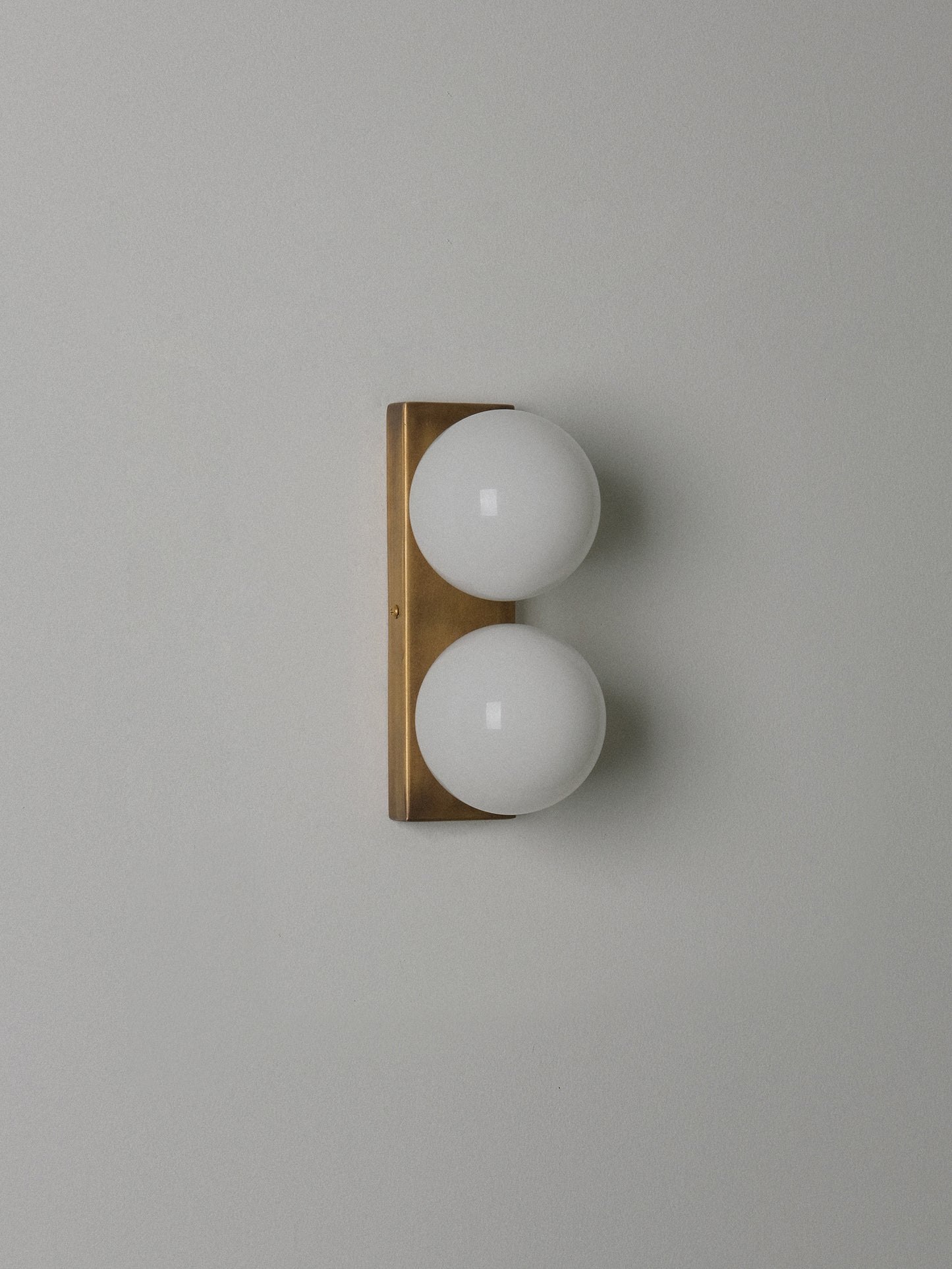 Double Globe Wall Lamp