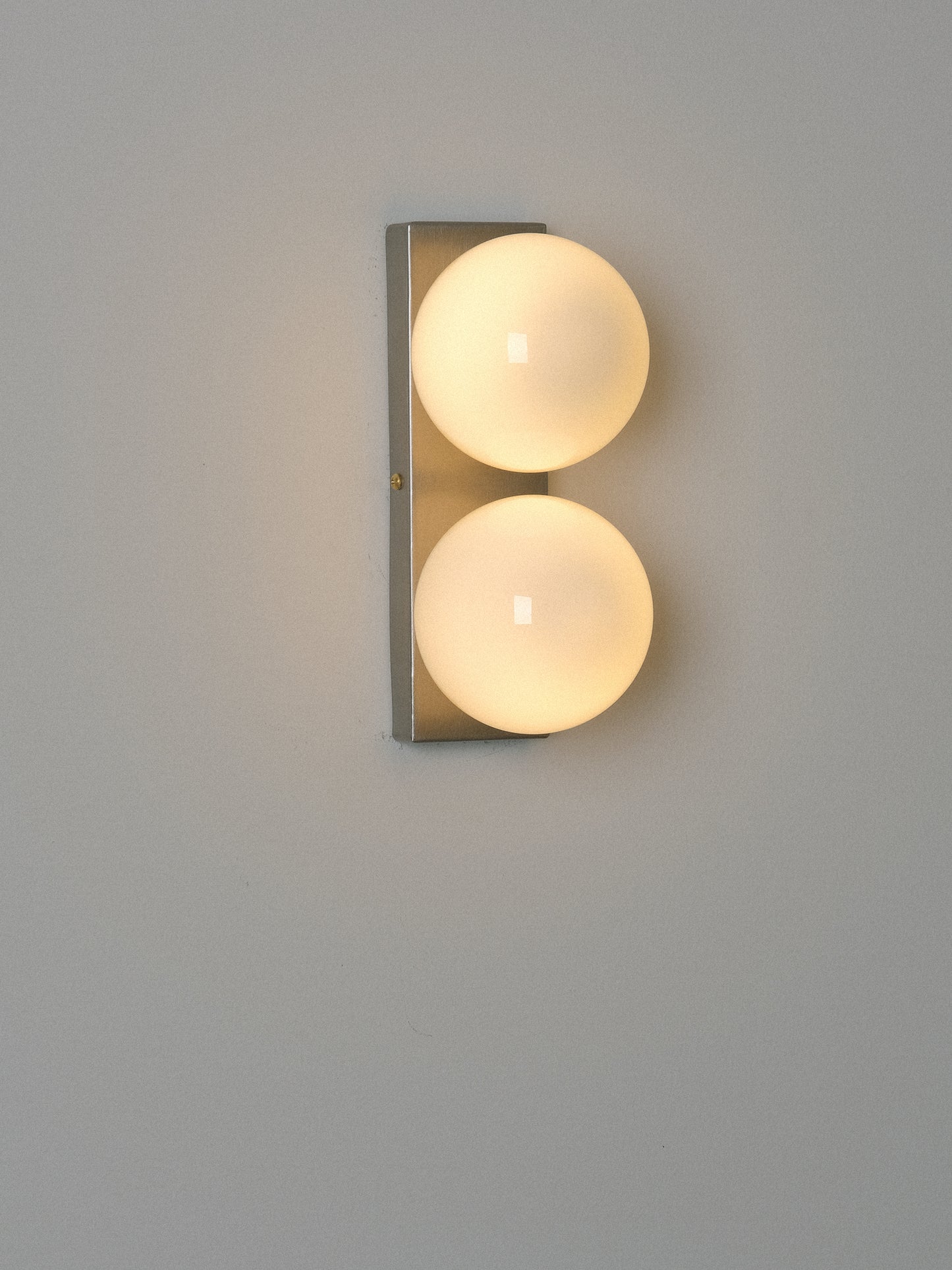 Double Globe Wall Lamp