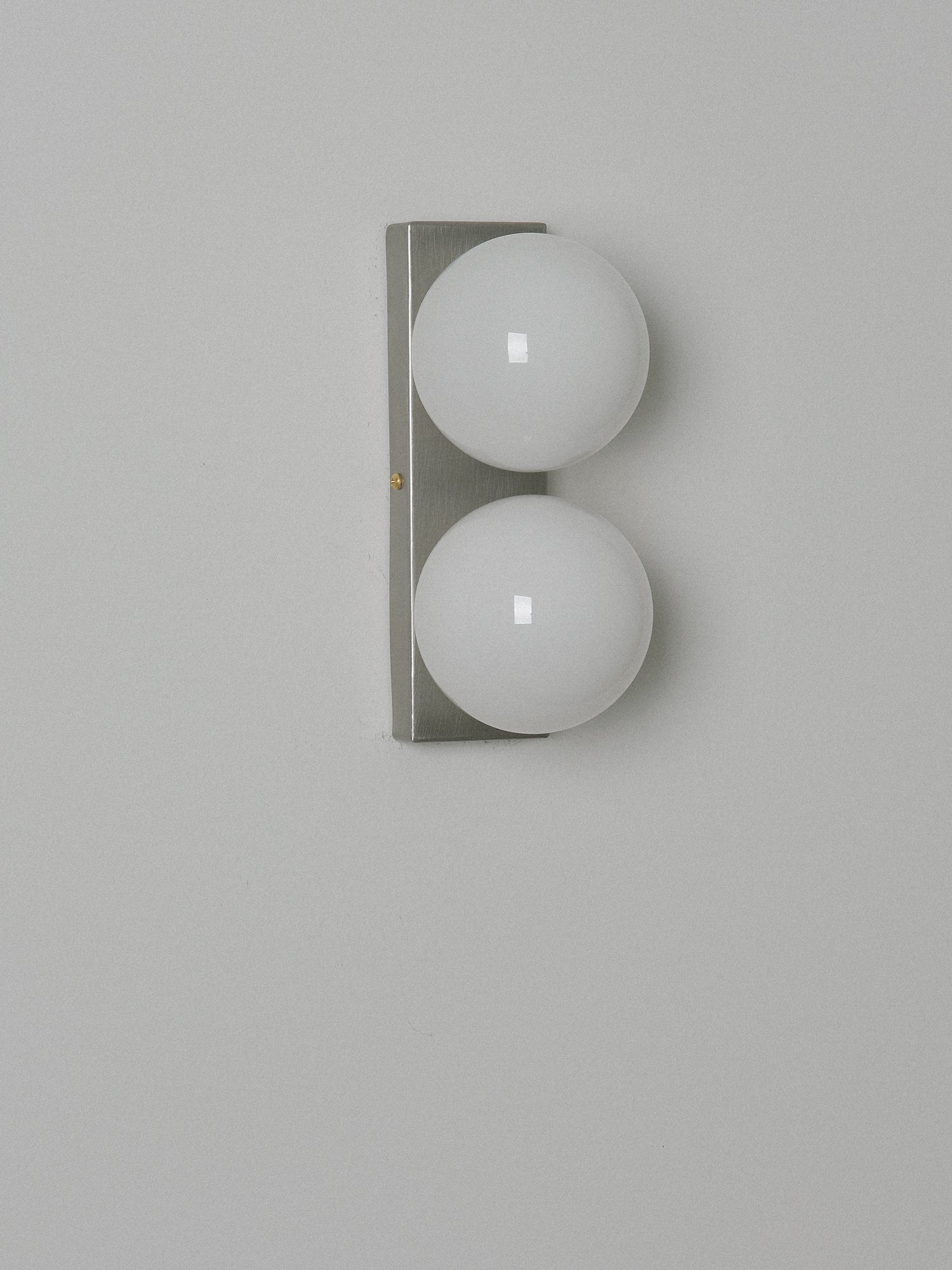 Double Globe Wall Lamp