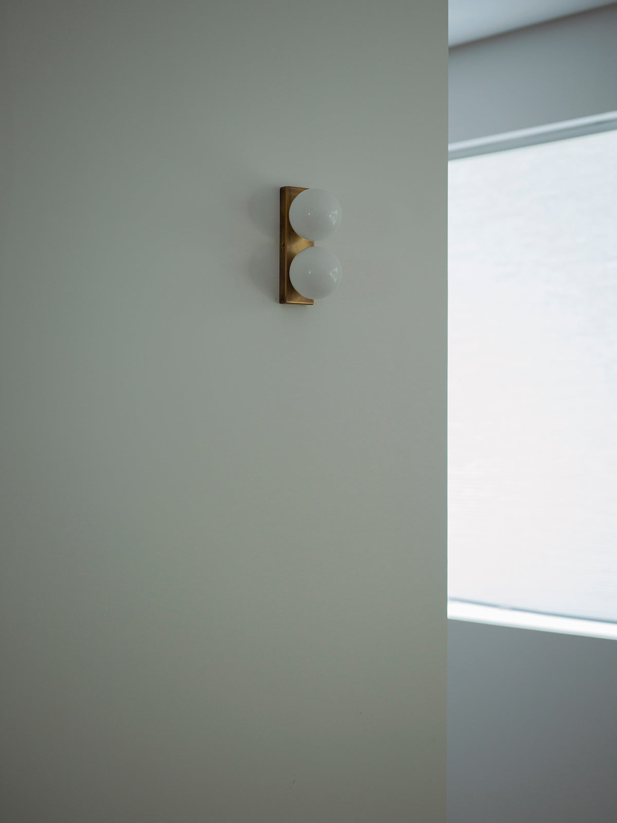 Double Globe Wall Lamp