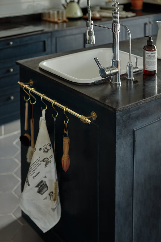 Kitchen Rail