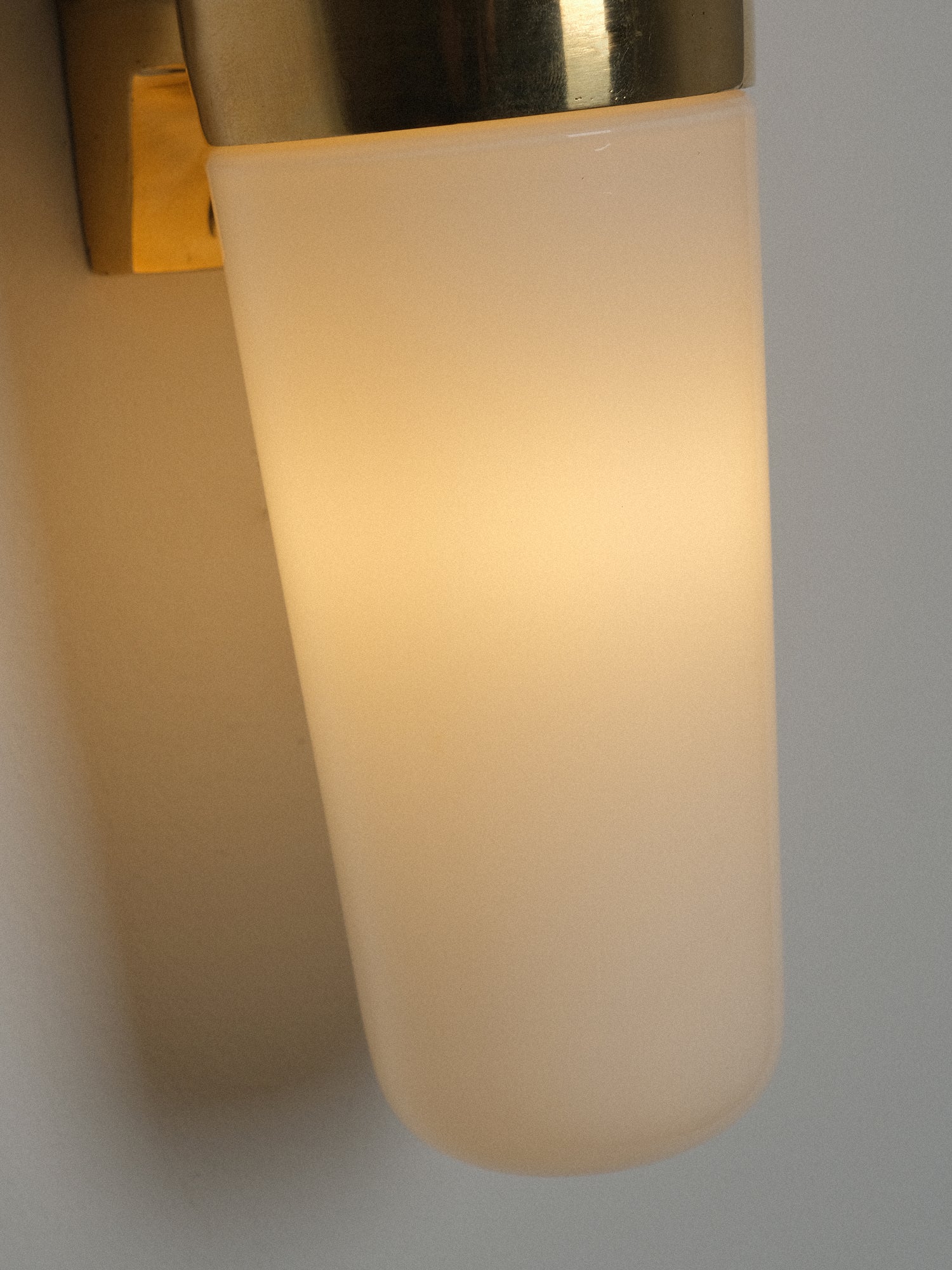 Vintage Twin-Light Wall Lamp